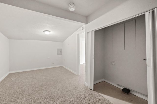 4953 Bataan Road, Houston, TX 77033