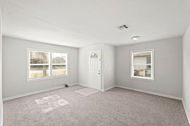 4953 Bataan Road, Houston, TX 77033
