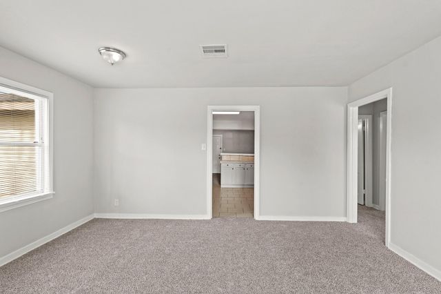 4953 Bataan Road, Houston, TX 77033