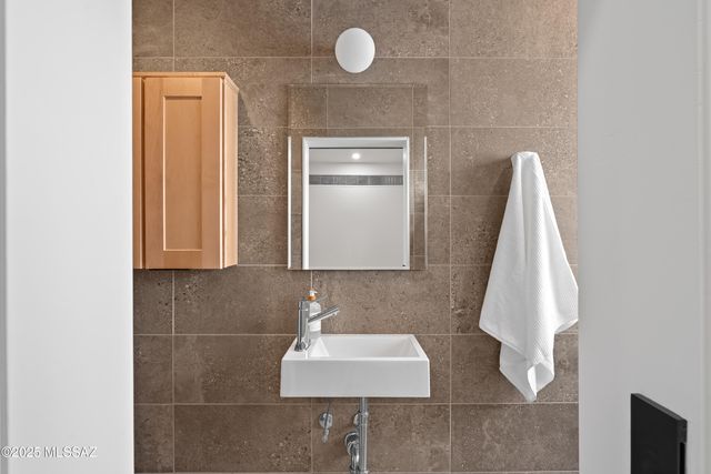 48 W 18th Street, Tucson, AZ 85701