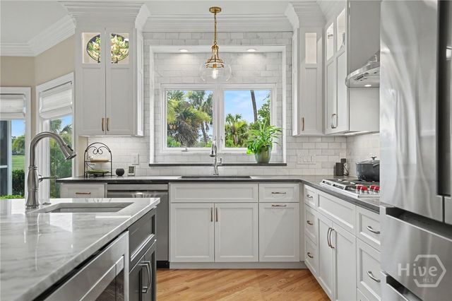 2 Marsh Bridge Lane, Savannah, GA 31411