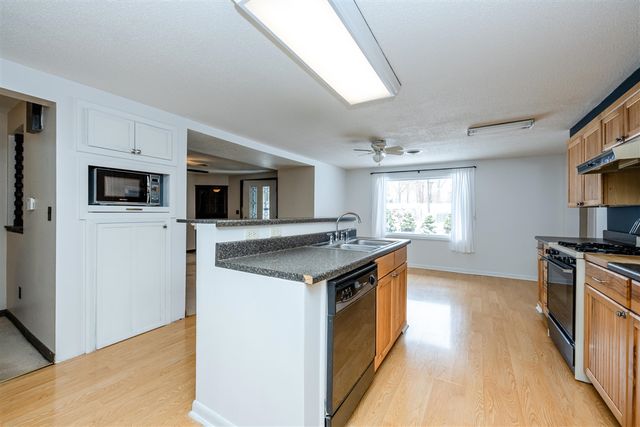 5081 Woodward Avenue, Coloma, MI 49038