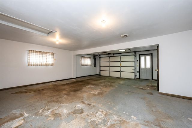 5081 Woodward Avenue, Coloma, MI 49038