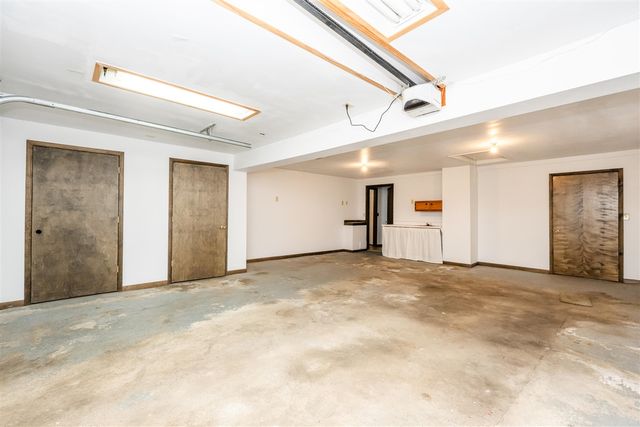 5081 Woodward Avenue, Coloma, MI 49038