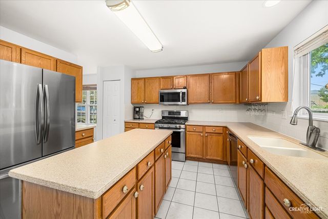 23 Cedar Court, South Elgin, IL 60177