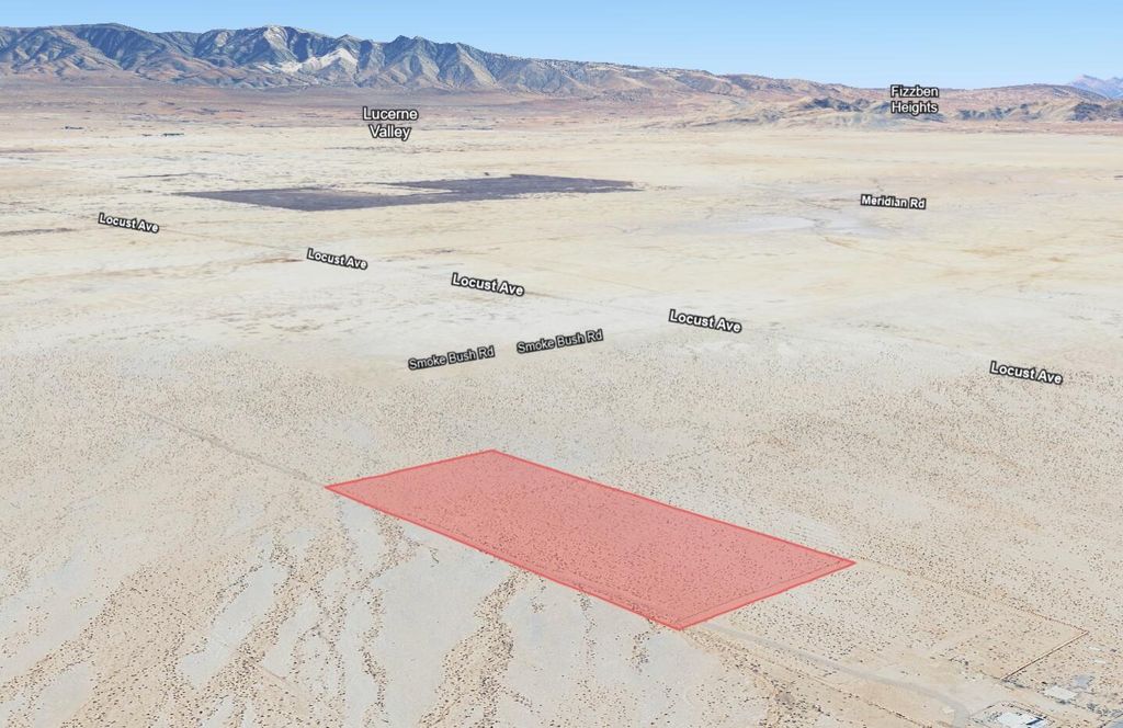 Image 4 of property listing at Northside Road, Lucerne Valley, CA 92356