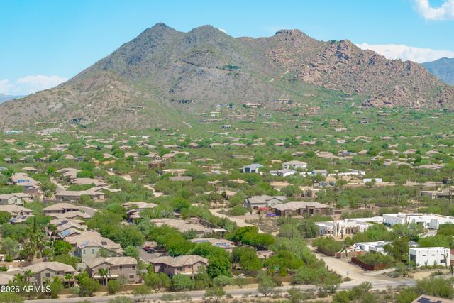 6117 E PALOMINO Lane, Scottsdale, AZ 85266