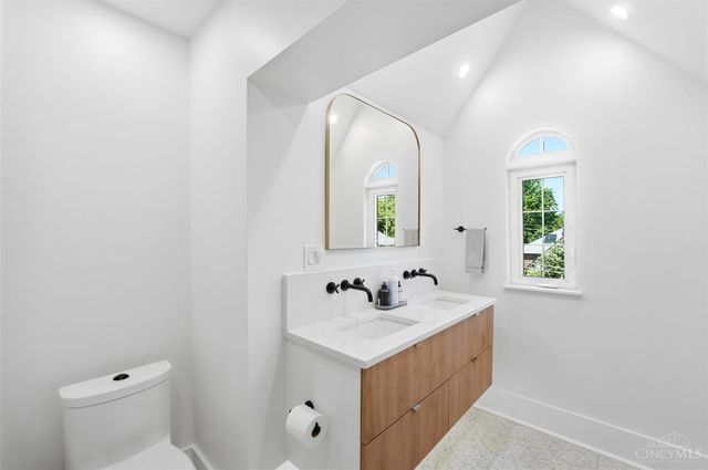 6616 Afton Avenue, Cincinnati, OH 45213
