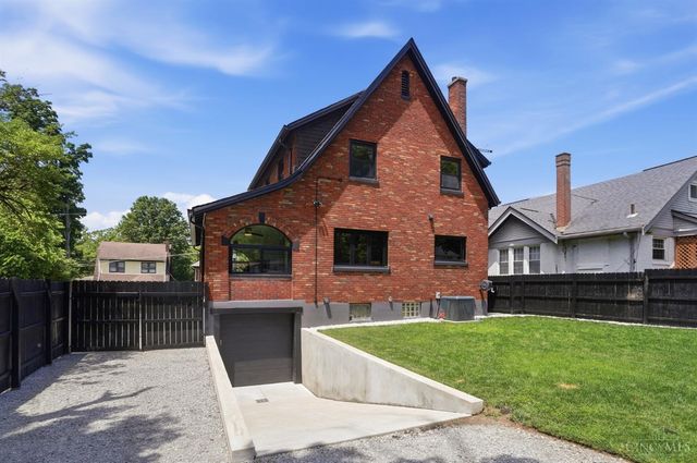 6616 Afton Avenue, Cincinnati, OH 45213
