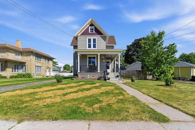 711 N Fourth STREET, Watertown, WI 53098