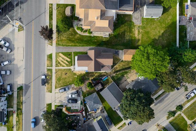 711 N Fourth STREET, Watertown, WI 53098