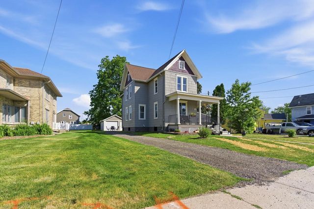 711 N Fourth STREET, Watertown, WI 53098