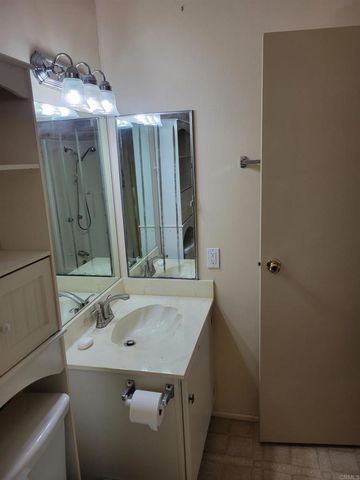 1525 W Oakland Avenue 89, Hemet, CA 92546