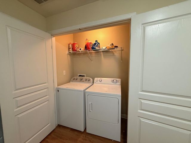 1725 Harvey Mitchell PKWY S 1430, College Station, TX 77840