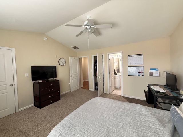 1725 Harvey Mitchell PKWY S 1430, College Station, TX 77840