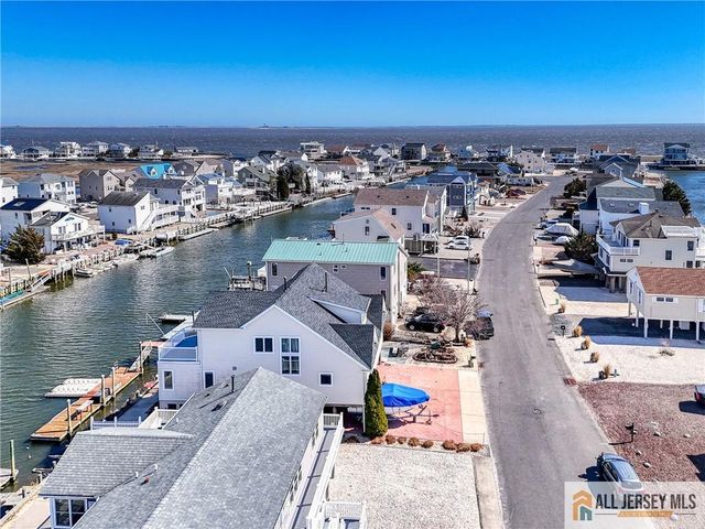 27 Maryland Road, Little Egg Harbor, NJ 08087