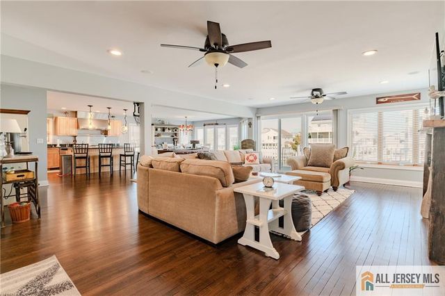 27 Maryland Road, Little Egg Harbor, NJ 08087