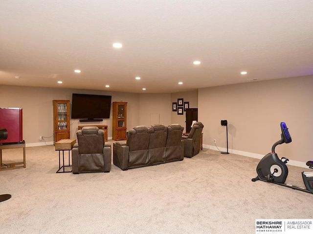 13014 S 50th Street, Papillion, NE 68133