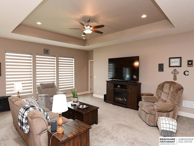 13014 S 50th Street, Papillion, NE 68133