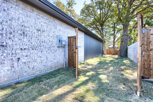117 Vaughn Lane, Quinlan, TX 75474