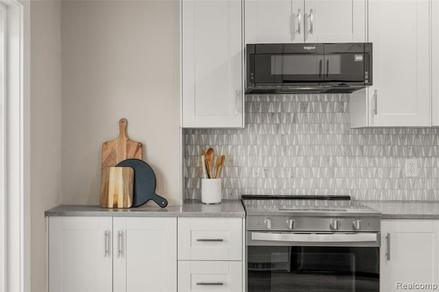 94 Kendrick Street, Mount Clemens, MI 48043