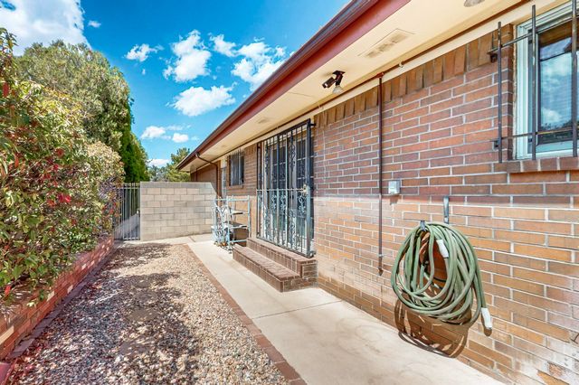 12412 CHELWOOD Trail NE, Albuquerque, NM 87112