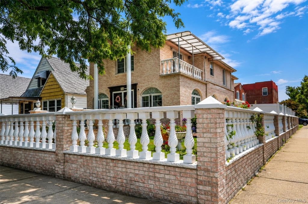 265-04 79th Avenue, Glen Oaks, NY 11004 — photo 2