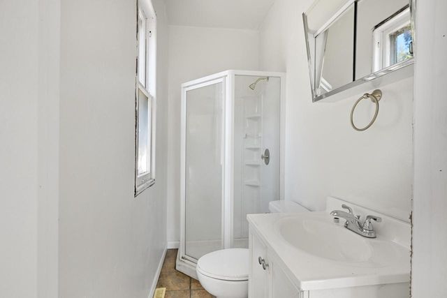 305 N Lake AVENUE, Twin Lakes, WI 53181