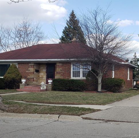 24816 Cushing Avenue, Eastpointe, MI 48021