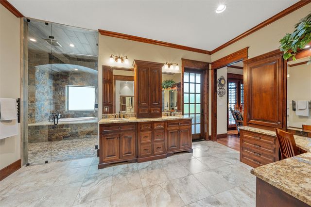 240 Lost Creek, China Spring, TX 76633