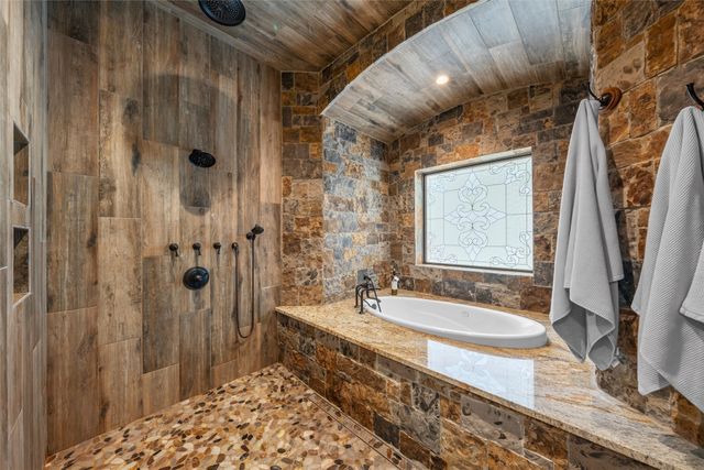 240 Lost Creek, China Spring, TX 76633