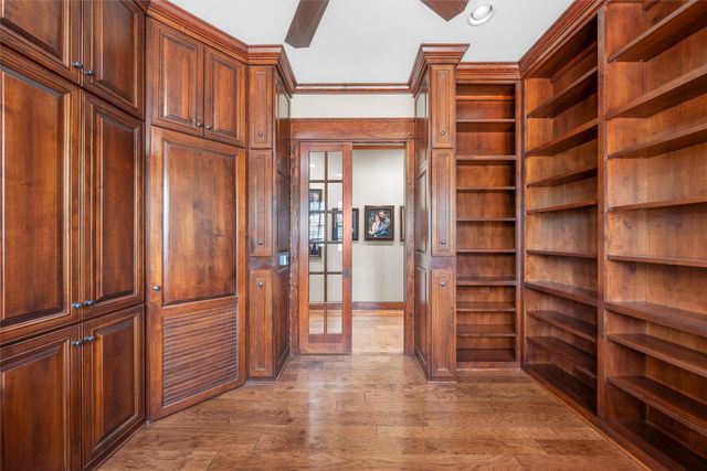 240 Lost Creek, China Spring, TX 76633