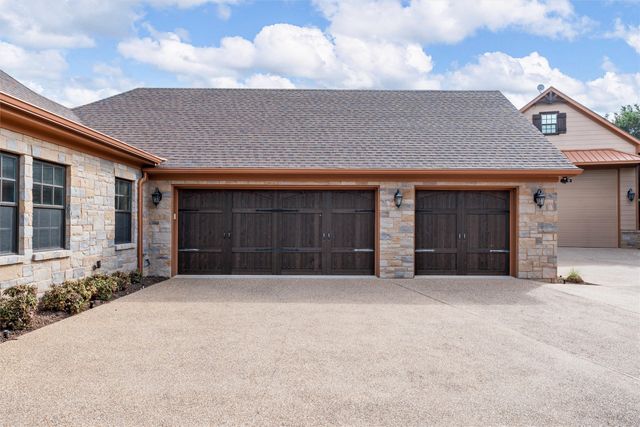 240 Lost Creek, China Spring, TX 76633