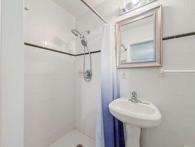 116 SW 10th Court, Boynton Beach, FL 33426