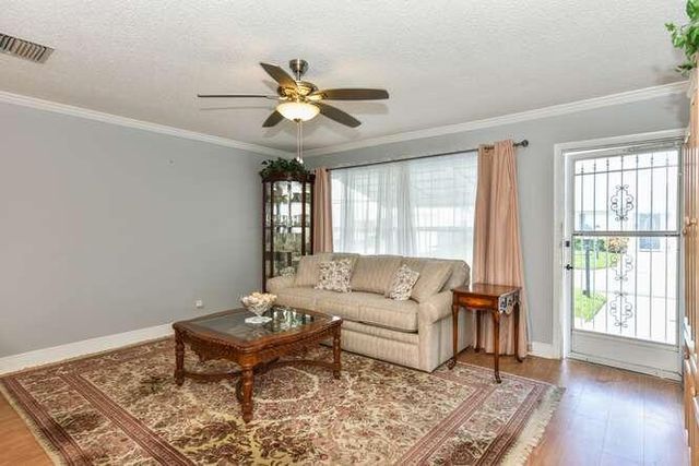 116 SW 10th Court, Boynton Beach, FL 33426