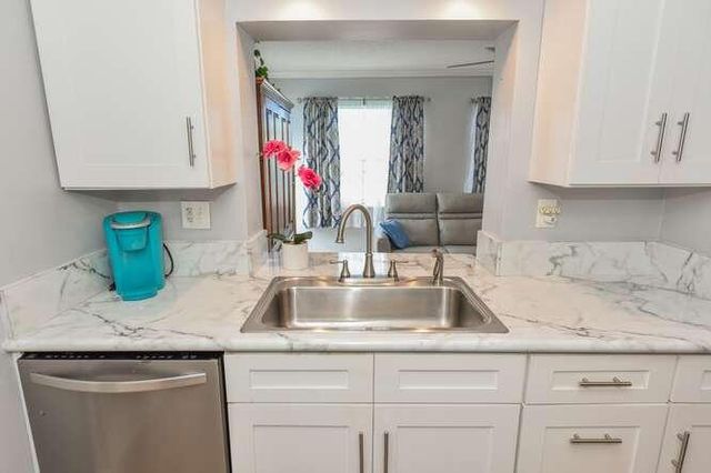 116 SW 10th Court, Boynton Beach, FL 33426