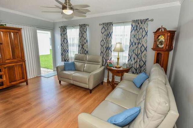 116 SW 10th Court, Boynton Beach, FL 33426