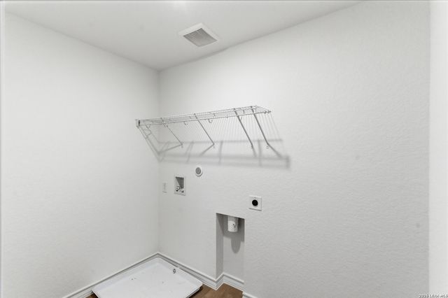 439 White Heron Way, Marion, TX 78124