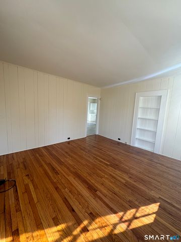 43-45 High Street, Clinton, CT 06413