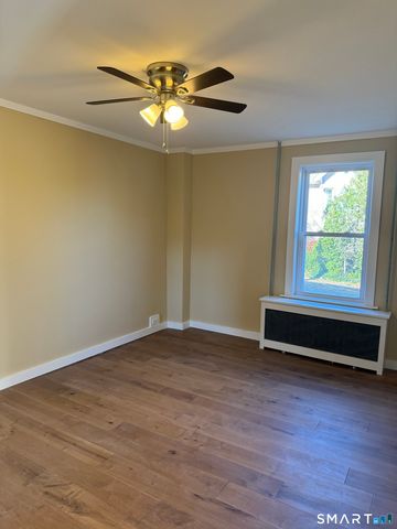 43-45 High Street, Clinton, CT 06413