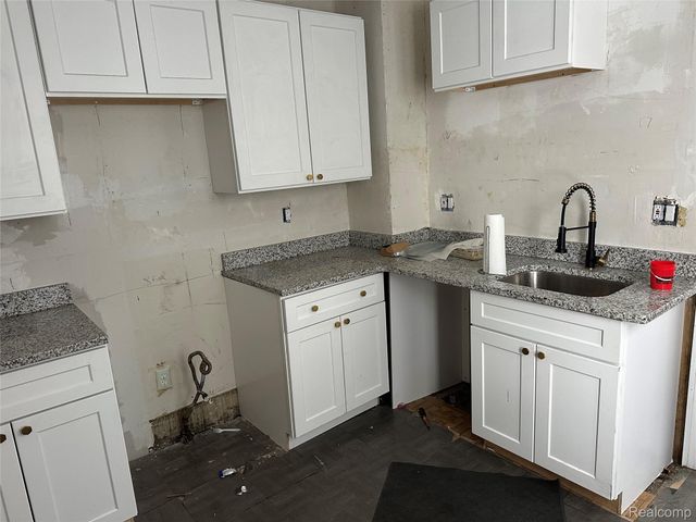 293 FIELDING Street, Ferndale, MI 48220