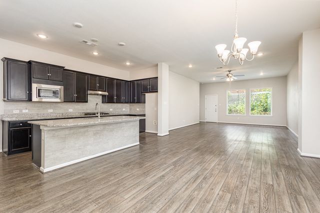 1572 Cedar Crest Drive, Forney, TX 75126