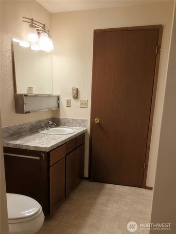 114 Jalyn Street, Centralia, WA 98531