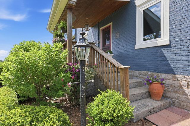 930 Steele Road, Versailles, KY 40383