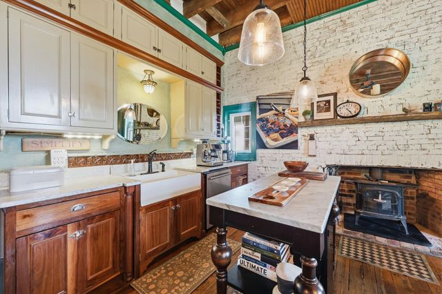 930 Steele Road, Versailles, KY 40383