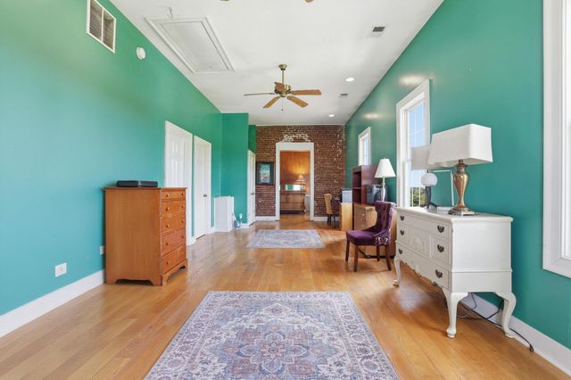 930 Steele Road, Versailles, KY 40383