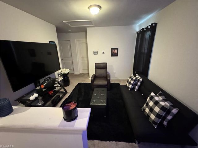 6375 Century Lane, Thomasville, NC 27360