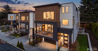 134 8th Ct, Kirkland, WA 98033