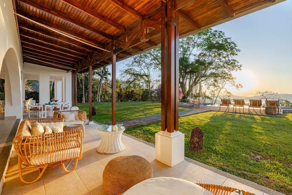 Image 3 of property listing at 302 TAMBOR HILLS, Tambor, OC 34116