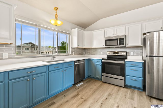 14468 Gilder Avenue, Bennington, NE 68007